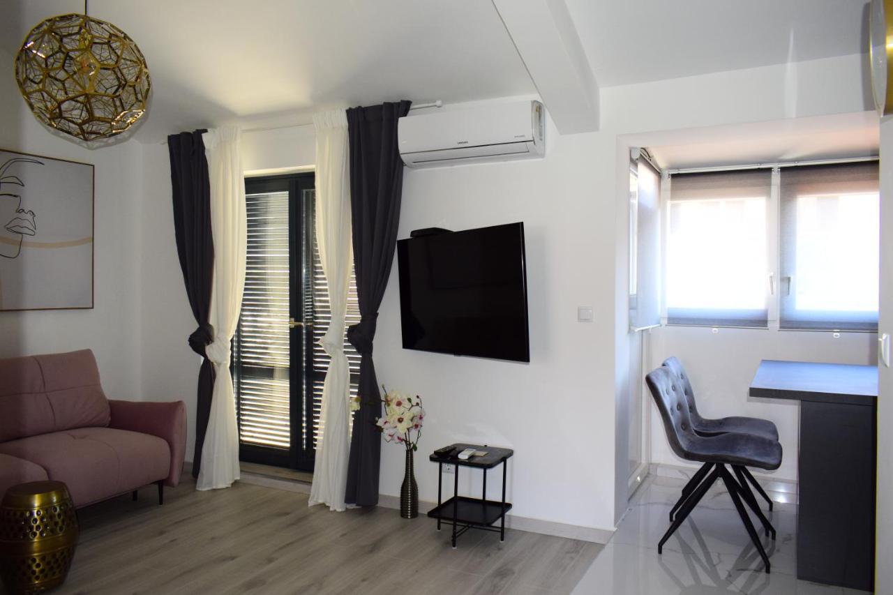 Apartmani Lavin Малинська Екстер'єр фото